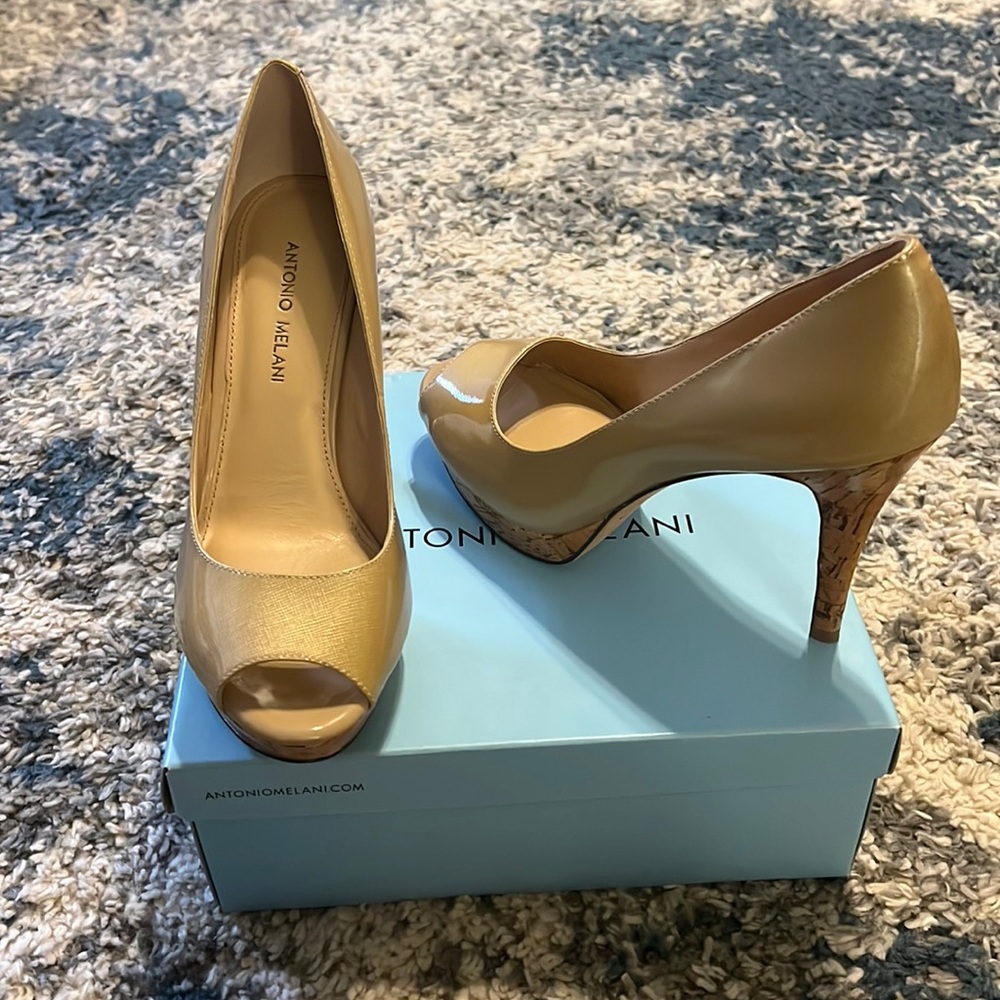 Antonio Melani open toed heels 9.5